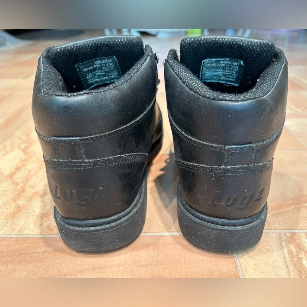 Lugz Men's Classic Black Chunky Leather Lace Up Boots